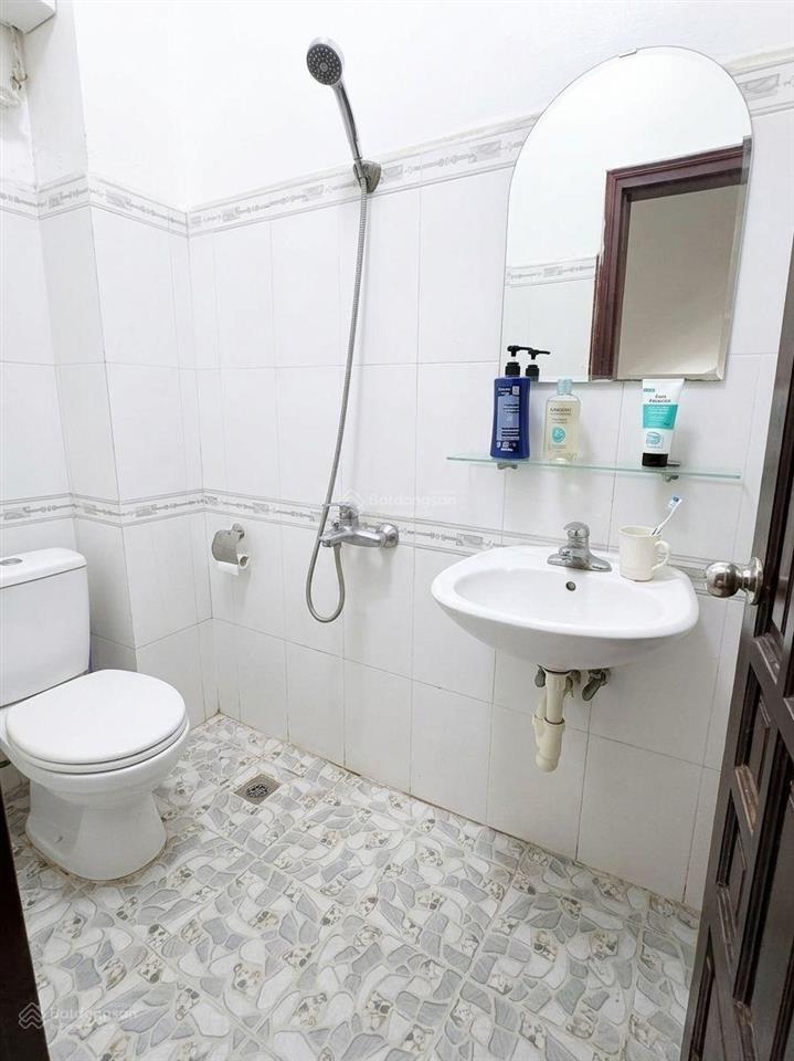 Bán gấp! mặt ngõ quan hoa, 40m2*5t, ô tô qua nhà, 20m ra phố, 6pn, dân xây, ngõ thông, giá 9tỷ5(tl)