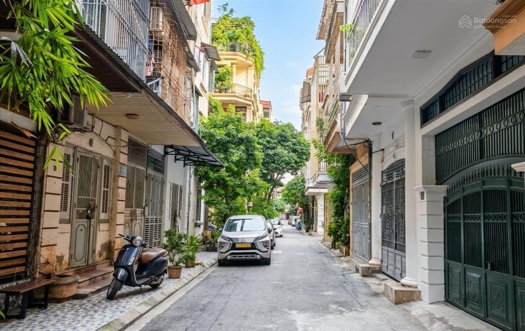 Bán nhà phân lô thanh xuân, ngõ 52 quan nhân, 48m2*5t, ô tô đỗ cửa, 10m ô tô tránh, giá 12tỷ5 (tl)