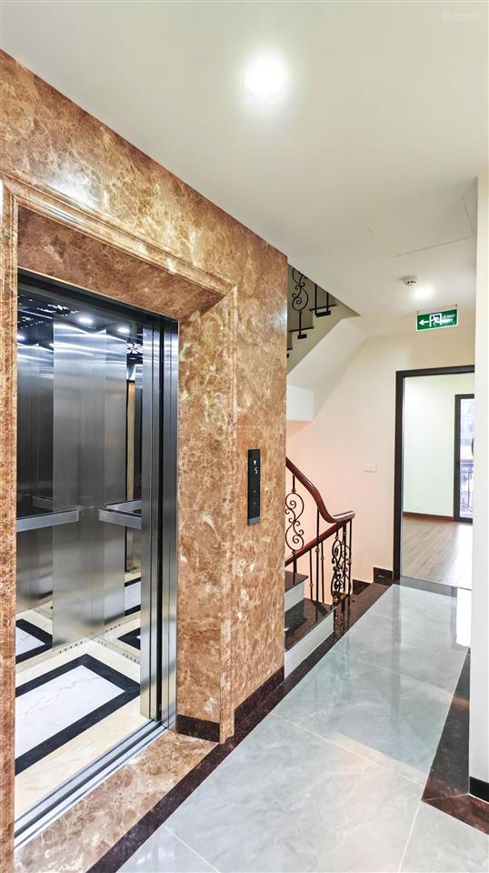 Bán nhà nguyễn trãi lô góc 2 mặt tiền, 75m2*7t thang máy, ô tô tránh, 10m ra phố, gara ô tô, 26tỷ3