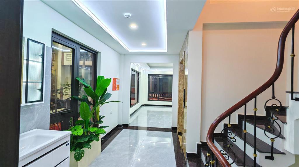 Bán nhà nguyễn trãi lô góc 2 mặt tiền, 75m2*7t thang máy, ô tô tránh, 10m ra phố, gara ô tô, 26tỷ3