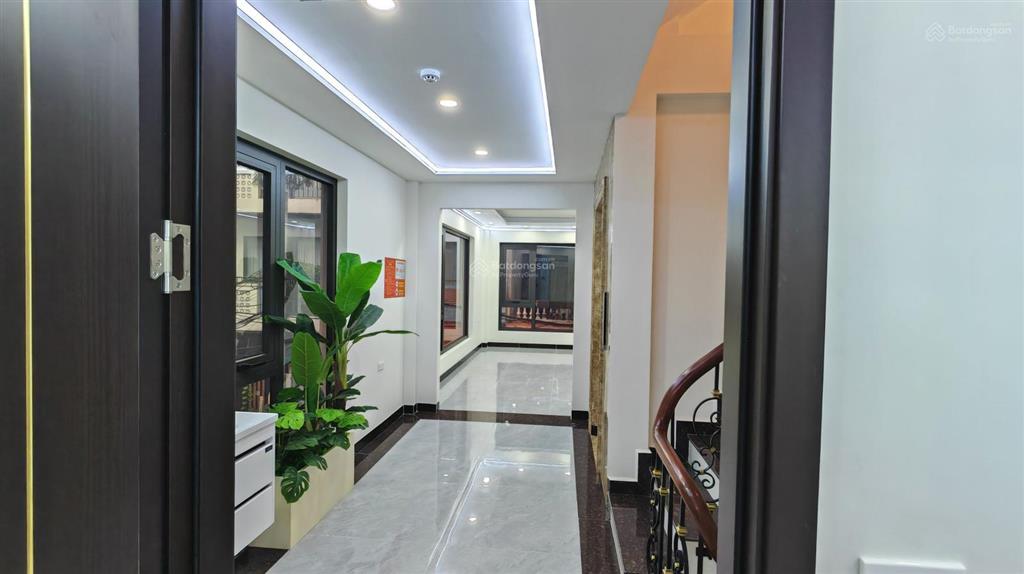 Bán nhà nguyễn trãi lô góc 2 mặt tiền, 75m2*7t thang máy, ô tô tránh, 10m ra phố, gara ô tô, 26tỷ3