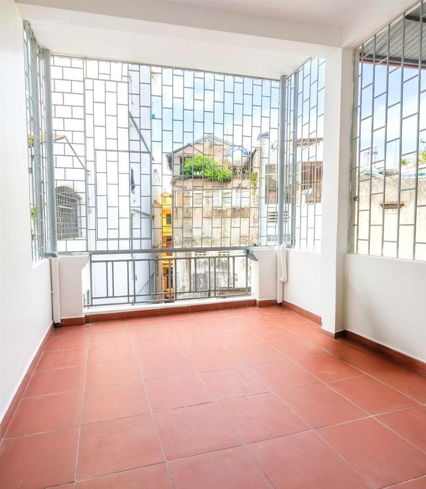 Bán nhà ngõ 102 tô vĩnh diện 50m2*5t, ngõ nông 50m ra phố, 4pn, ở&kinh doanh, giá đầu tư 9tỷ5 (tl)