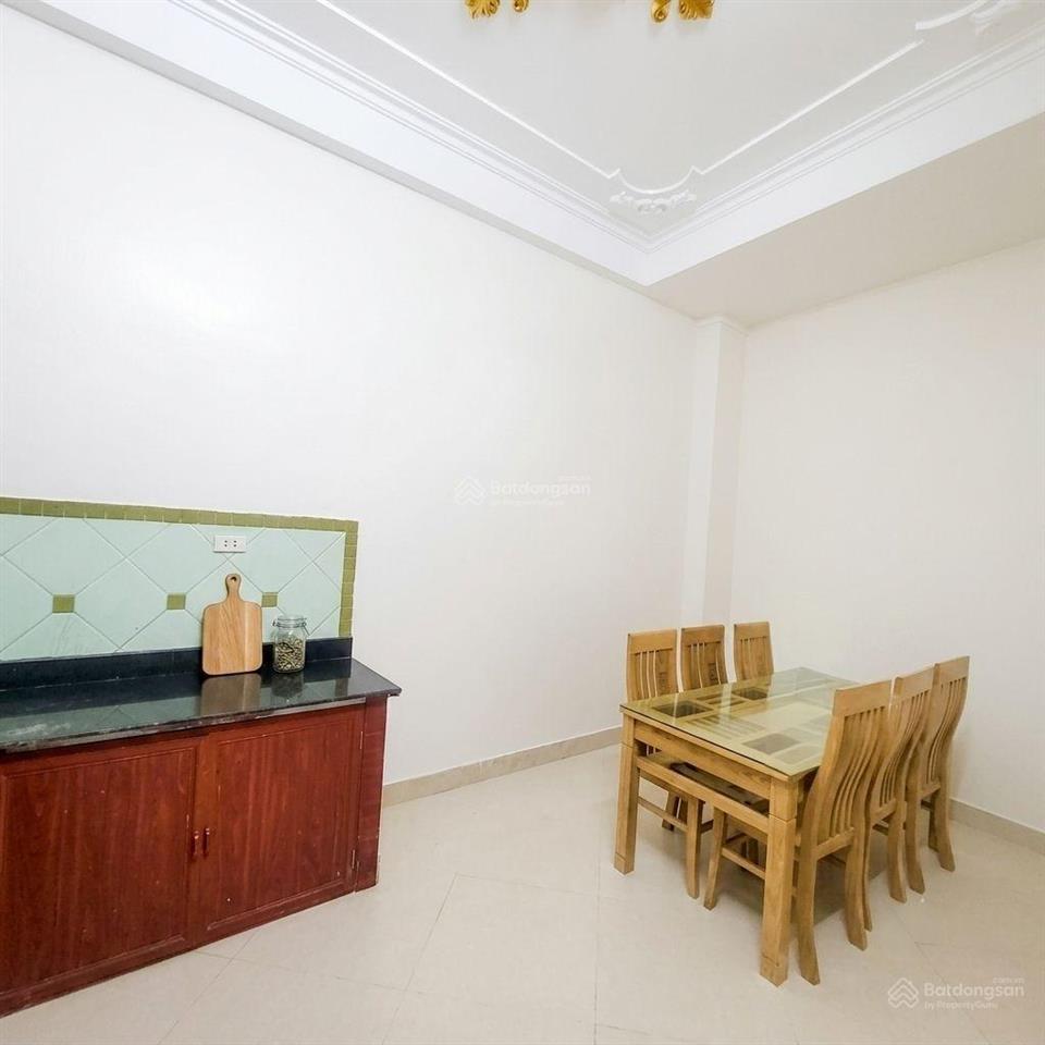 Bán nhà ngõ 102 tô vĩnh diện 50m2*5t, ngõ nông 50m ra phố, 4pn, ở&kinh doanh, giá đầu tư 9tỷ5 (tl)