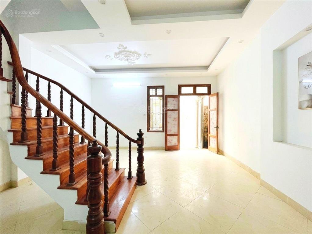 Bán nhà ngõ 102 tô vĩnh diện 50m2*5t, ngõ nông 50m ra phố, 4pn, ở&kinh doanh, giá đầu tư 9tỷ5 (tl)