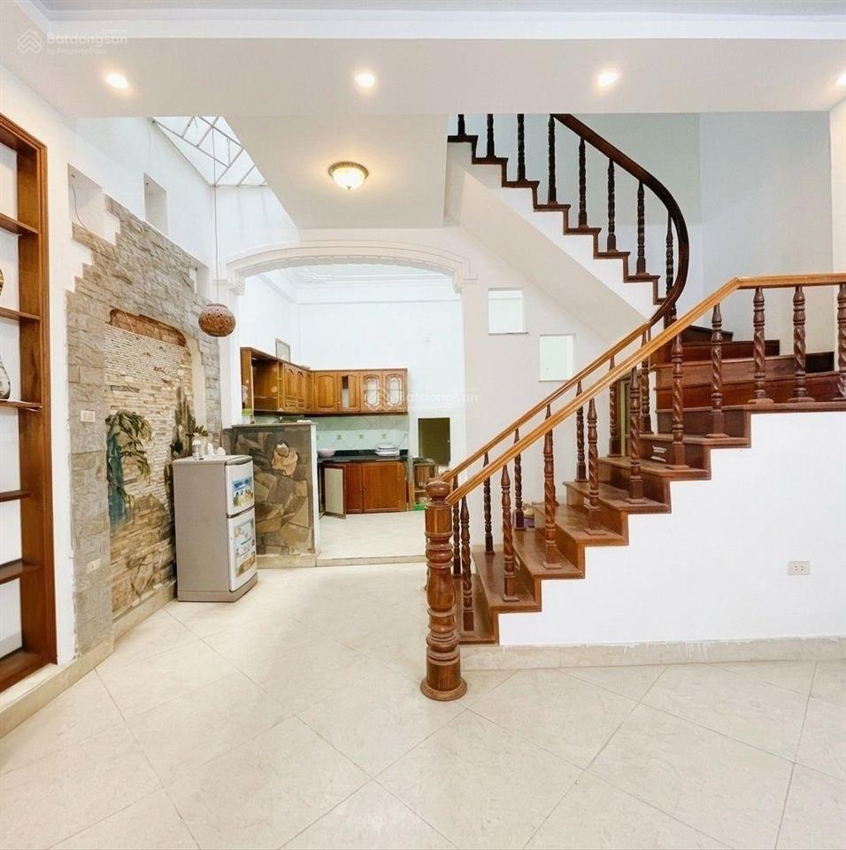 Bán nhà ngõ 102 tô vĩnh diện 50m2*5t, ngõ nông 50m ra phố, 4pn, ở&kinh doanh, giá đầu tư 9tỷ5 (tl)