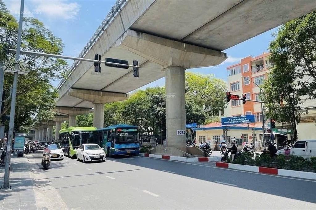 Bán nhà ngõ 79 cầu giấy 40m2*7t thang máy, full nội thất, 2 thoáng, 70m ra phố, giá 9tỷ3 (tl)