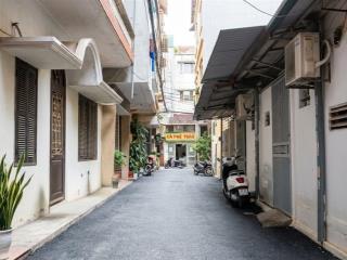 Bán nhà phân lô ngõ 82 nghĩa tân, ô tô đỗ cửa vào nhà, 70m ra phố, 41m2*5t, nhà đẹp giá 13tỷ5 (tl)