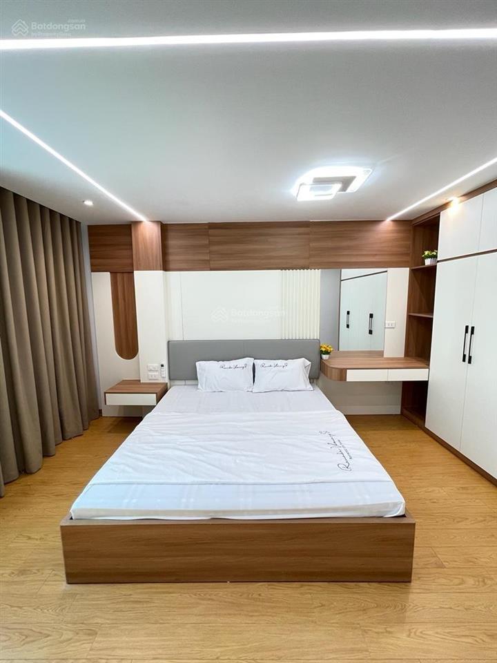 Bán nhà phân lô ngõ 69 hoàng văn thái, ô tô vào nhà, 2 thoáng trước sau, full nội thất, giá 13tỷ5