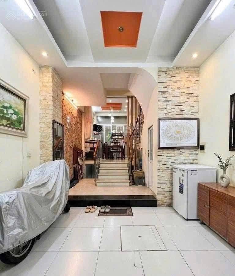 Bán nhà ngõ 80 trần duy hưng 50m2*5t, 10m ra ô tô tránh, 50m ra phố, ngõ thông, dân xây, giá 12tỷ5