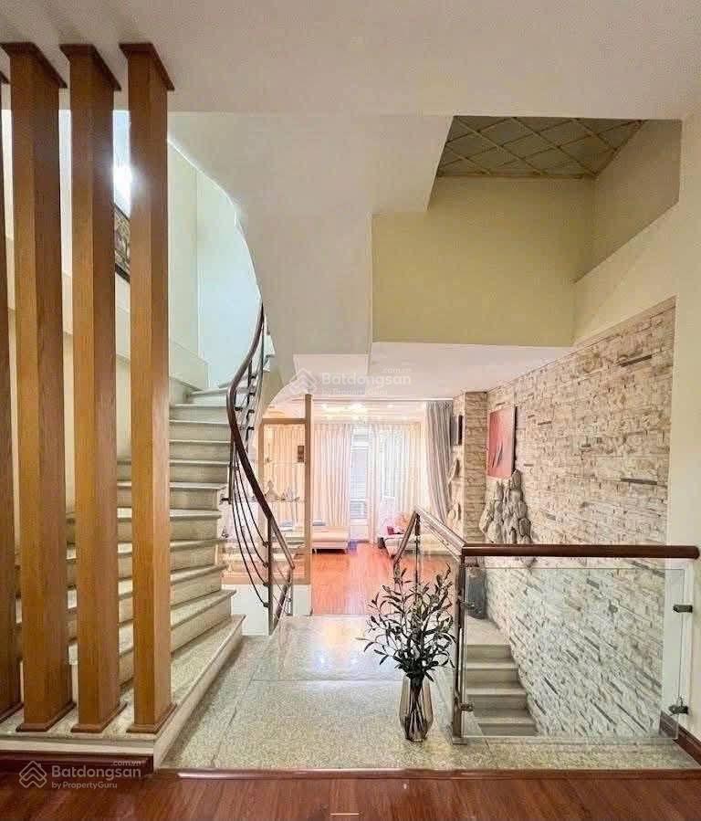 Bán nhà ngõ 80 trần duy hưng 50m2*5t, 10m ra ô tô tránh, 50m ra phố, ngõ thông, dân xây, giá 12tỷ5