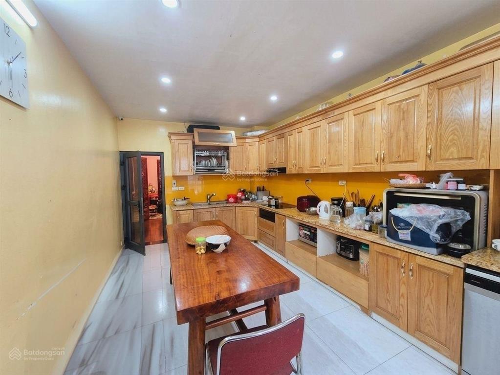 Bán nhà ngõ 41 thái hà 52m2*5t, 50m ra ô tô tránh, 70m ra phố, 5pn, full nội thất, giá 9tỷ5 (tl)