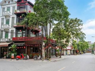 Bán nhà mặt ngõ nguyễn đình hoàn 43m2*5t mt 6m6, 4 thoáng, 50m ra phố, dân xây, giá 8tỷ8 (tl)