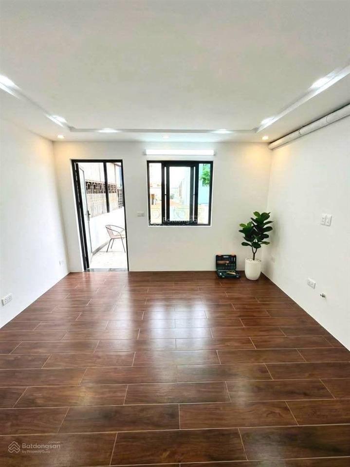 Bán nhà phân lô ngõ 89 nguyễn phong sắc 42m2*7t thang máy, ô tô tránh, gara, full nội thất, 15tỷ8