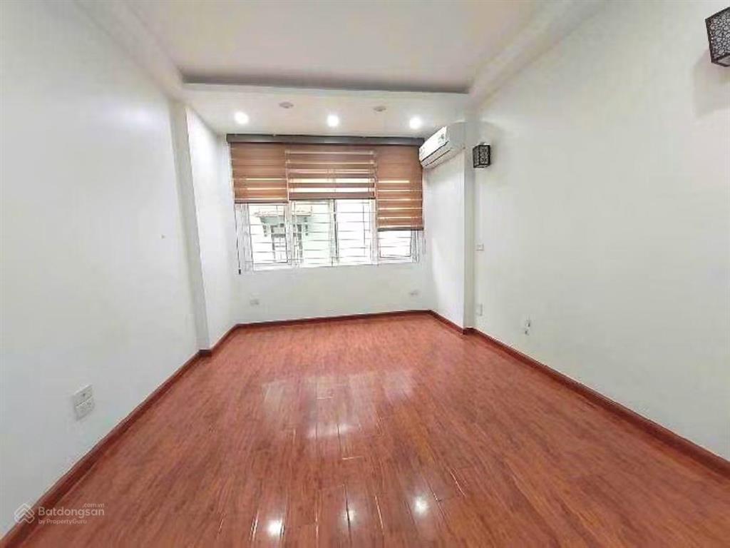 Bán nhà mặt ngõ đường cầu giấy 40m2*6t, ô tô đỗ cửa, 20m ra phố, 2 thoáng trước sau, giá 13tỷ3 (tl)