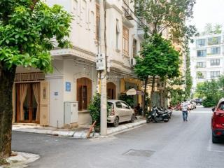 Bán nhà phân lô hoàng quốc việt 68m2*4t, vỉa hè, 2 mặt ngõ ô tô tránh, 15m ra phố, giá 22tỷ8 (tl)