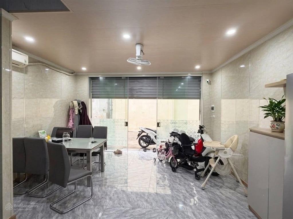 Bán nhà mặt ngõ huỳnh thúc kháng 35m2*4t, ô tô tránh, 10m ra phố, ngõ thông, giá 12tỷ35 (tl)