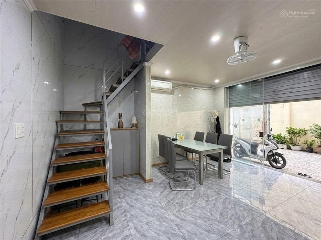 Bán nhà mặt ngõ huỳnh thúc kháng 35m2*4t, ô tô tránh, 10m ra phố, ngõ thông, giá 12tỷ35 (tl)