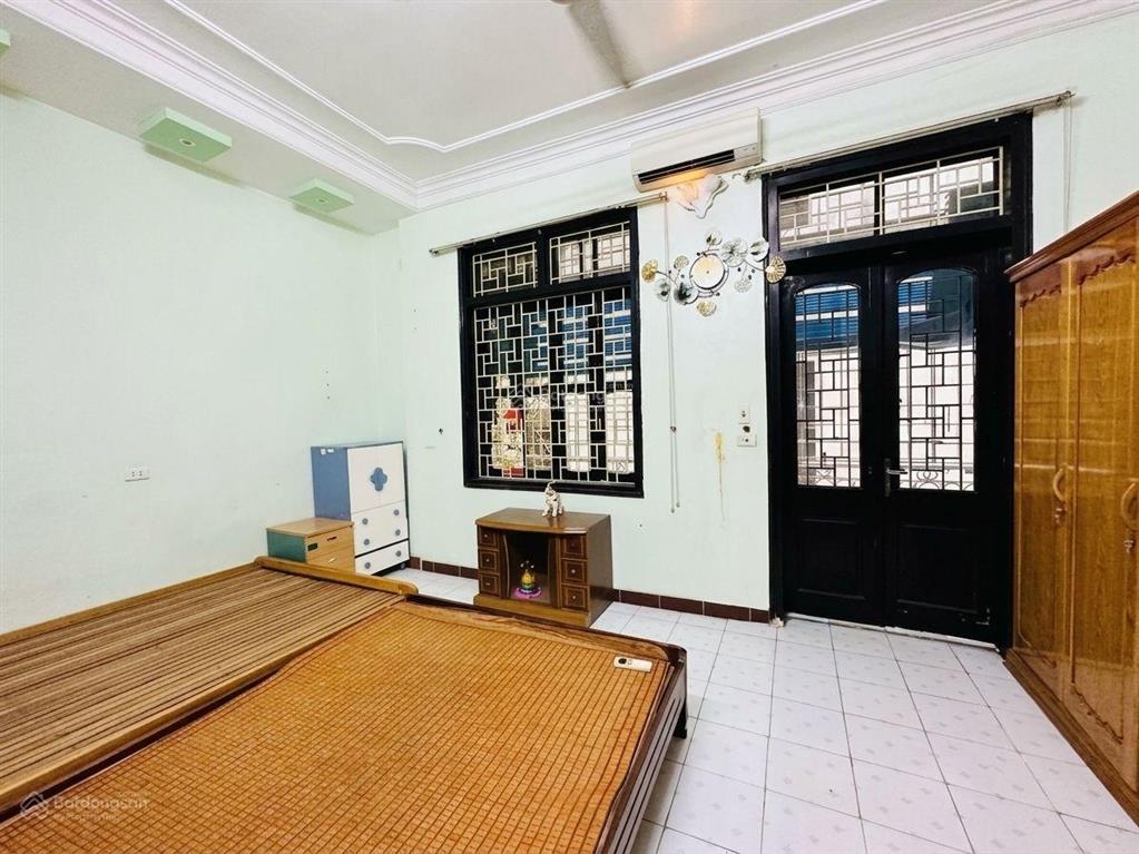 Bán nhà phân lô nguyễn phong sắc 52m2*5t, lô góc 3 mặt ngõ, ô tô đỗ cửa, 15m ô tô tránh, giá 13tỷ2