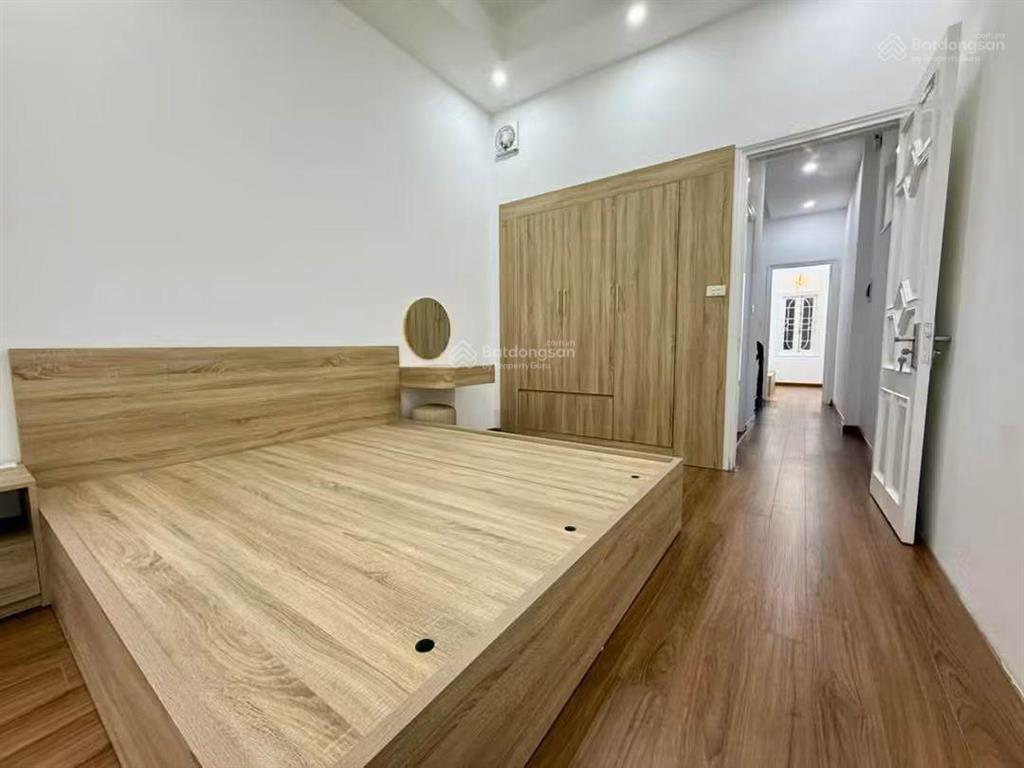 Bán nhà ngõ 58 nguyễn khánh toàn 47m2*5t, lô góc 3 thoáng, ngõ thông, full nội thất, giá 14tỷ5 (tl)