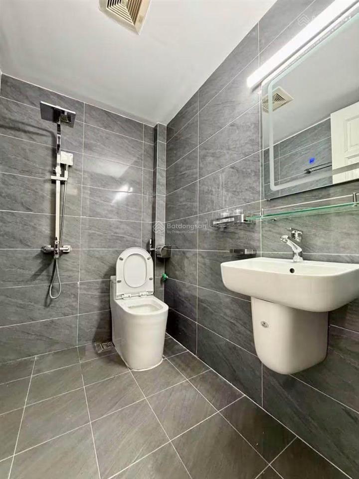 Bán nhà ngõ 58 nguyễn khánh toàn 47m2*5t, lô góc 3 thoáng, ngõ thông, full nội thất, giá 14tỷ5 (tl)