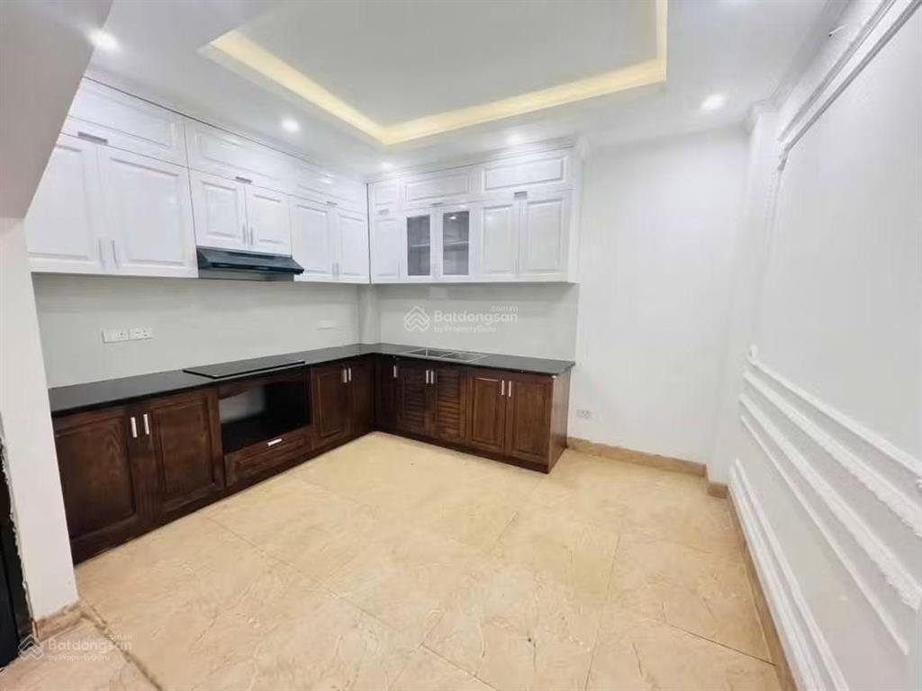 Bán nhà phân lô ngõ 89 lạc long quân 41m2*6t, ô tô tránh, ngõ thông, 8pn, ở & kd, giá 14tỷ5 (tl)