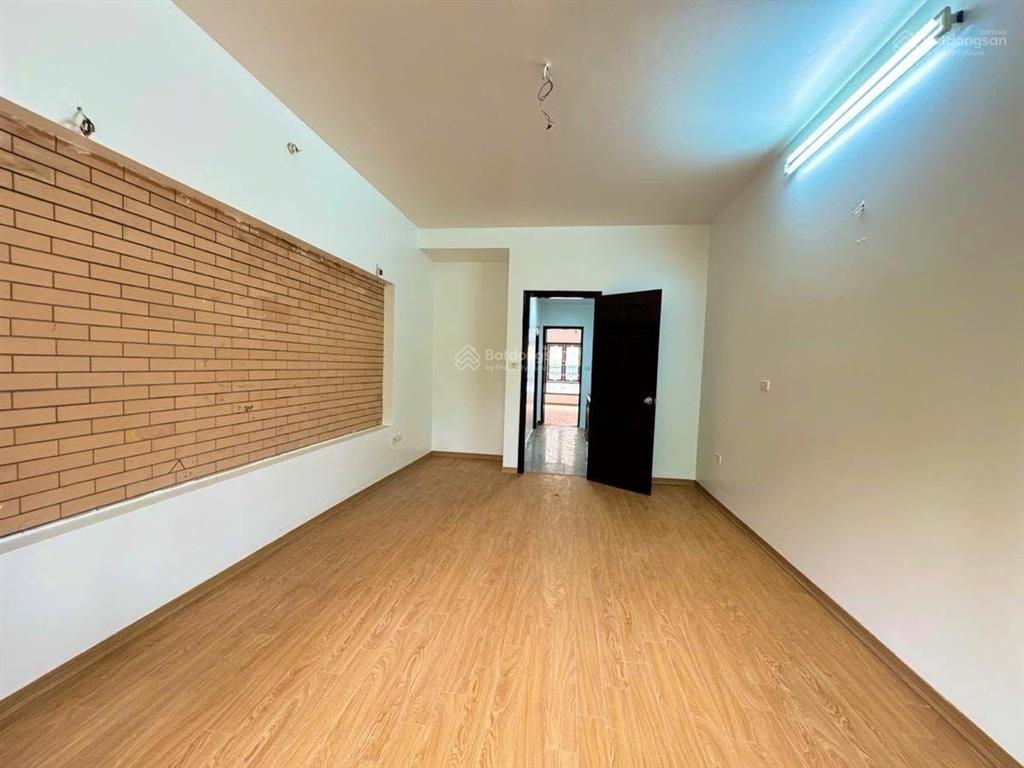 Phân lô phùng chí kiên, ô tô tránh dừng đỗ ngày đêm, 60m2*5t, kinh doanh sầm uất, giá 18tỷ5 (tl)