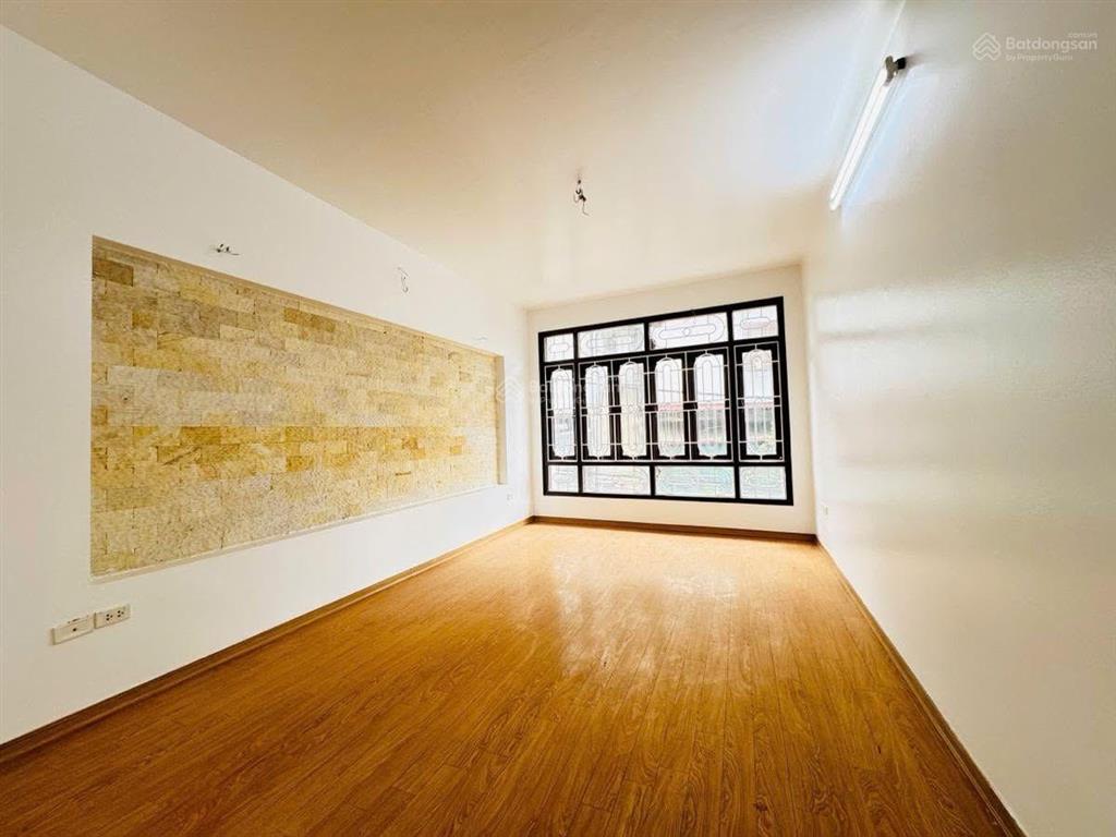 Phân lô phùng chí kiên, ô tô tránh dừng đỗ ngày đêm, 60m2*5t, kinh doanh sầm uất, giá 18tỷ5 (tl)