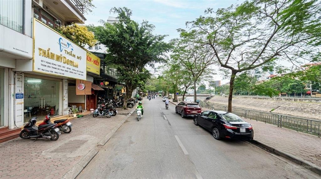 Bán nhà cầu giấy 34m2*5t, lô góc 3 thoáng, bagac đỗ cửa, full nội thất, 4pn, nở hậu, giá 6tỷ7 (tl)