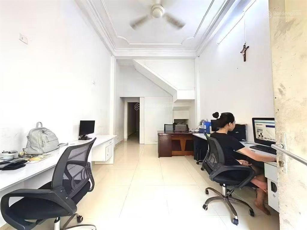 Phân lô quân đội vương thừa vũ 52m2*5t, ô tô đỗ cửa, 15m ô tô tránh, 2 thoáng, giá 12tỷ5 (tl).