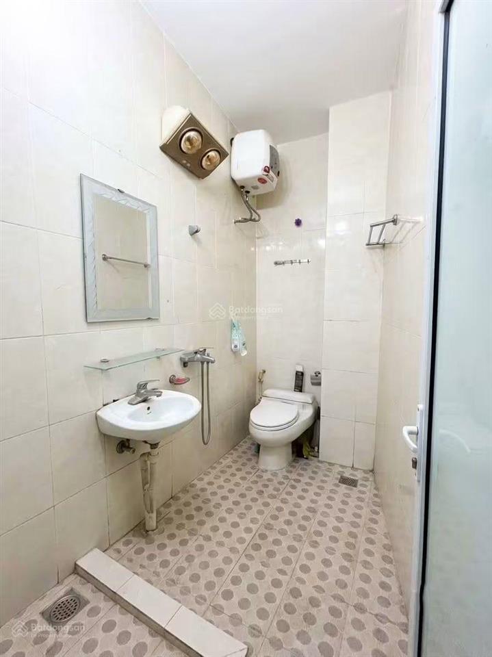 Bán nhà ngõ 165 dương quảng hàm 35m2*5t, 25m ra ô tô, 6pn, nhà đẹp ở ngay giá 8tỷ5 (tl)