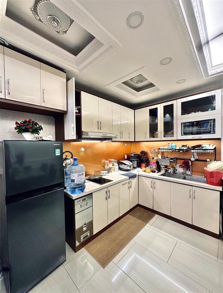 Chủ gấp rồi 56m2 ngay khu dân cư sang trọng nhà đẹp 5 tầng nguyễn văn khối gần cv làng hoa nhỉnh 7t