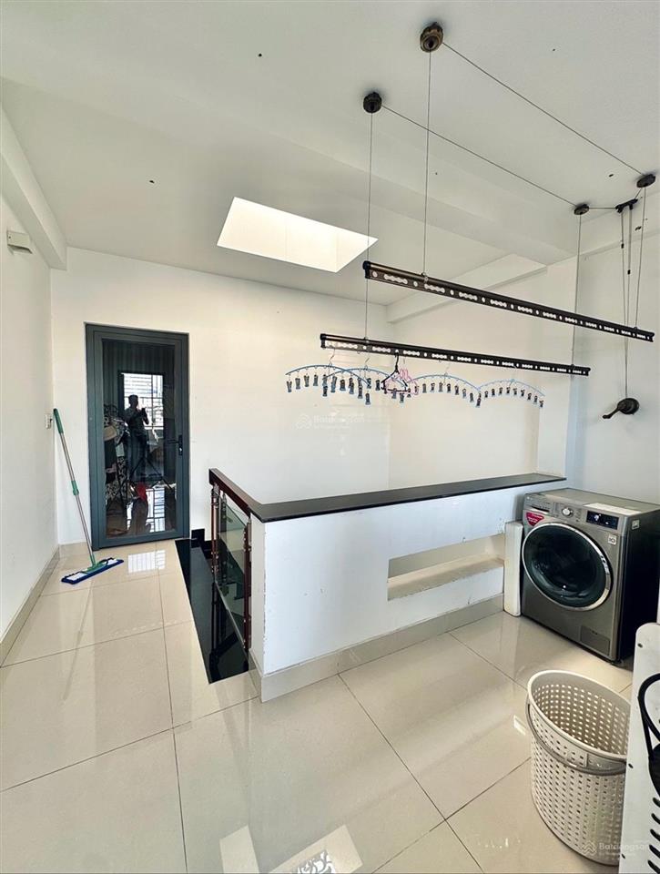 Chủ gấp rồi 56m2 ngay khu dân cư sang trọng nhà đẹp 5 tầng nguyễn văn khối gần cv làng hoa nhỉnh 7t