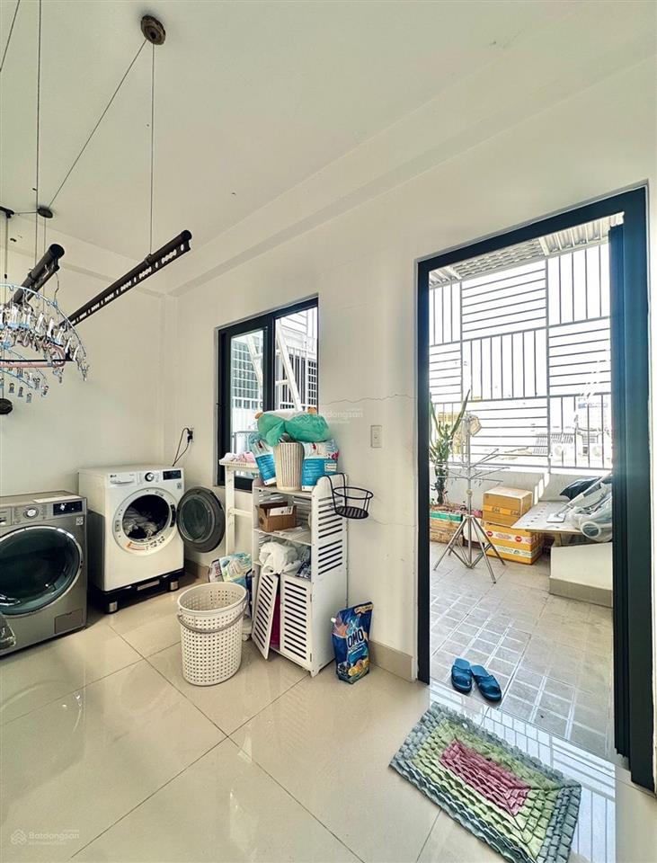 Chủ gấp rồi 56m2 ngay khu dân cư sang trọng nhà đẹp 5 tầng nguyễn văn khối gần cv làng hoa nhỉnh 7t