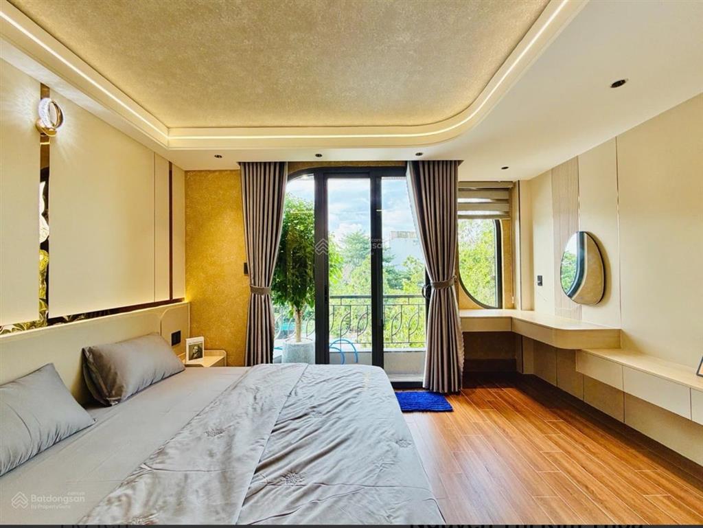Hiếm! 50m2 nhà đẹp 5 tầng ngay lê đức thọ kế bên dương quảng hàm gần chợ an nhơn 4x12m