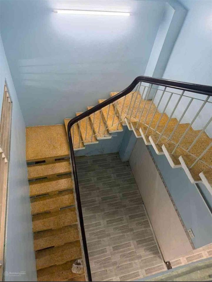 Giá hời tân bình 85m29,6t nhà đẹp vuông vức 2 tầng ngay phạm văn bạch gần nhà ga t3 hẻm 3 ô tô né
