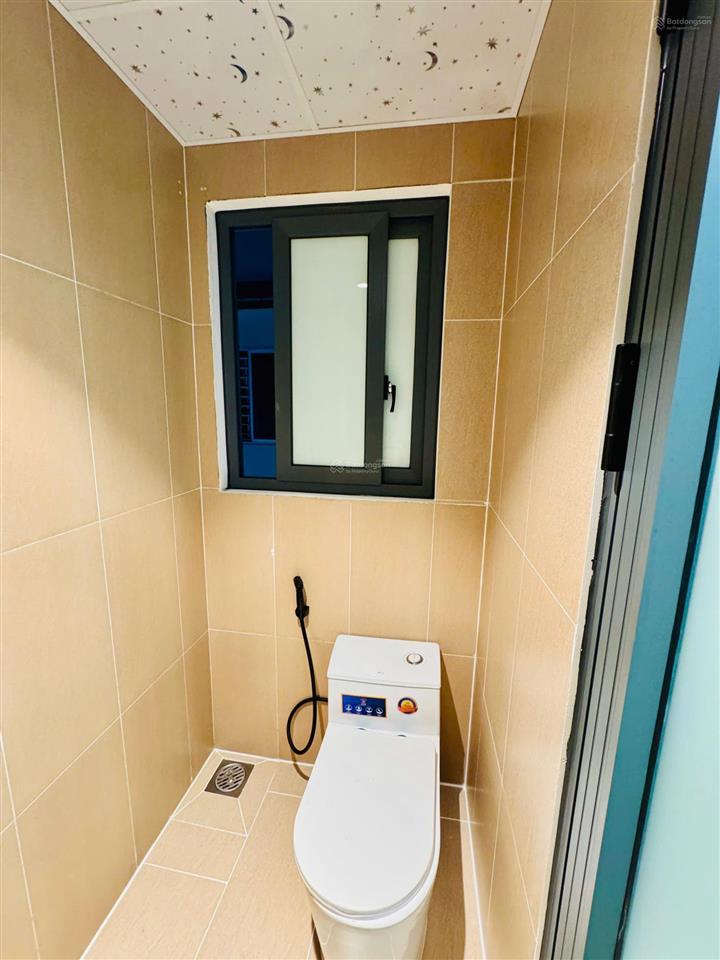 Bán nhà nguyên căn tại đường 3/2 q10, 6,15 tỷ, 65m2, 2pn, 3wc, pháp lý đầy đủ