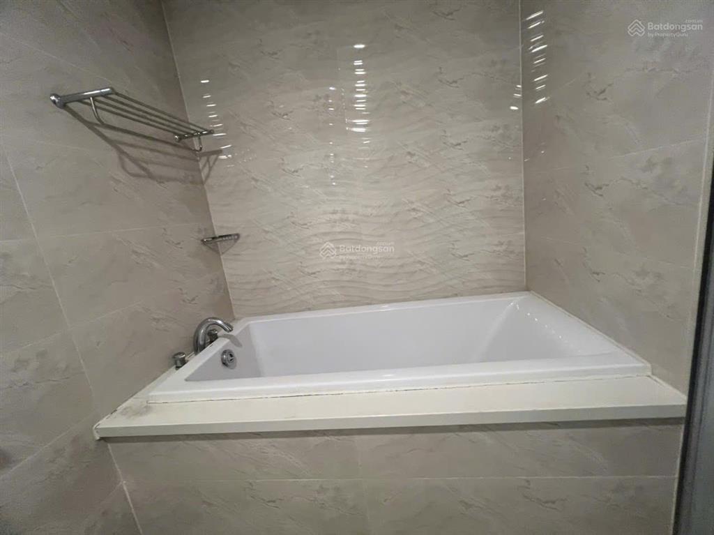 Cho thuê căn hộ 110,5m2 tại vinhomes central park, giá tốt, hàng hiếm tại bình thạnh