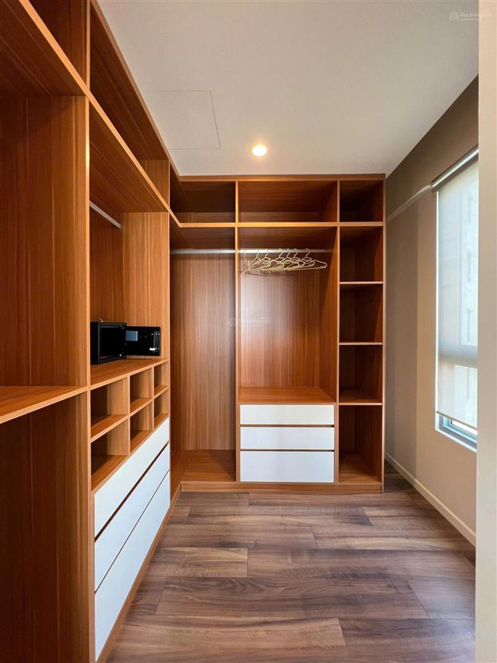 Cho thuê căn hộ 4pn view sông siêu đẹp  167m2  giá chỉ 74tr