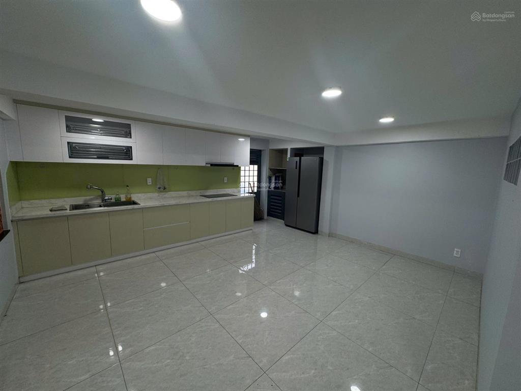 Cho thuê nhà mặt tiền hòa hưng q. 10 (6x14m, 4pn, 5wc) giá 55 triệu