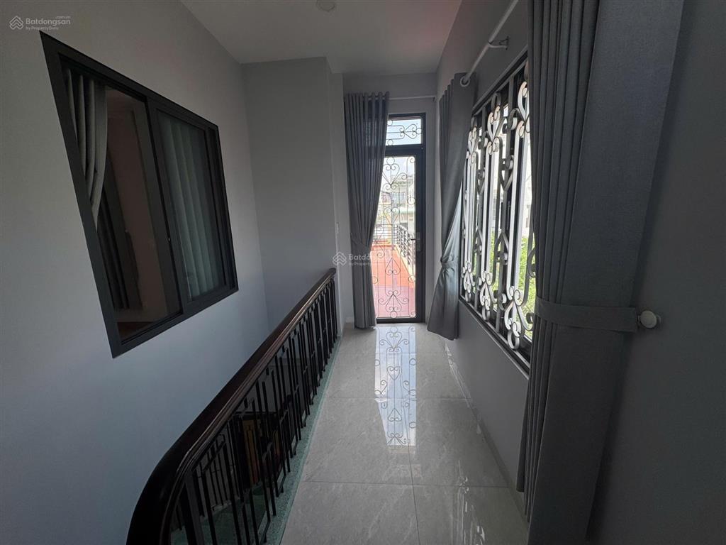 Cho thuê nhà mặt tiền hòa hưng q. 10 (6x14m, 4pn, 5wc) giá 55 triệu