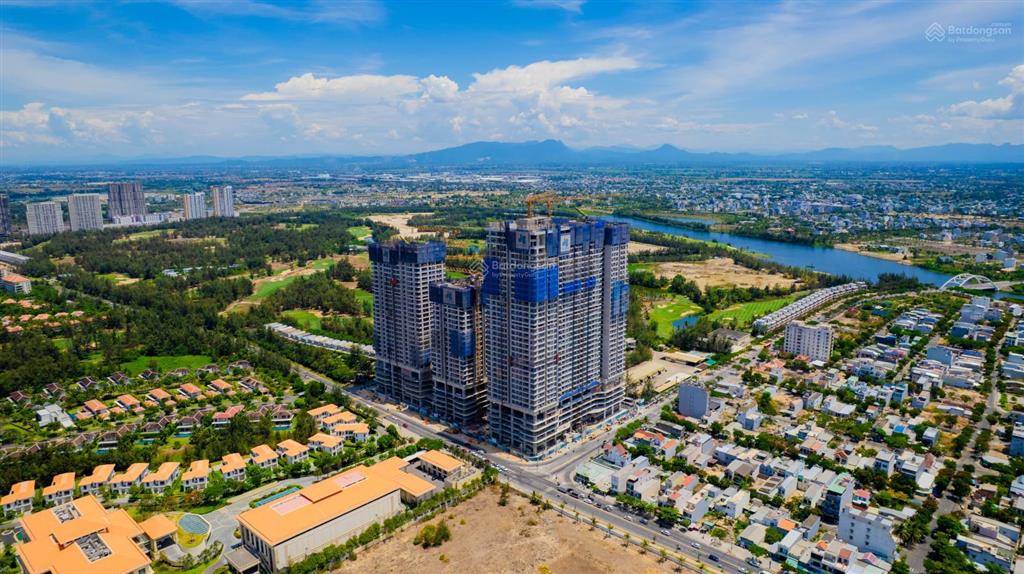 Căn 2pn tầng 11 view biển, phố tòa ruby 84,08m2 chiết khấu tiền mặt 100 triệu ht lãi 0% 18 tháng