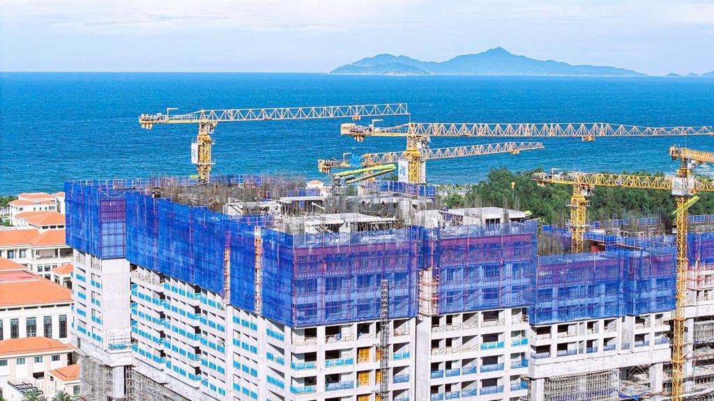 Căn 2pn tầng 11 view biển, phố tòa ruby 84,08m2 chiết khấu tiền mặt 100 triệu ht lãi 0% 18 tháng