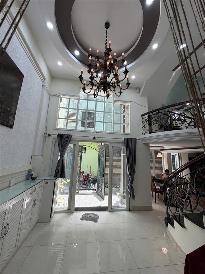 Hiếm, bán nhà hẻm 373 nguyễn trãi q1, đối diện bộ công an, 6.8x16m cn 105m2, 4 tầng chỉ 43 tỷ