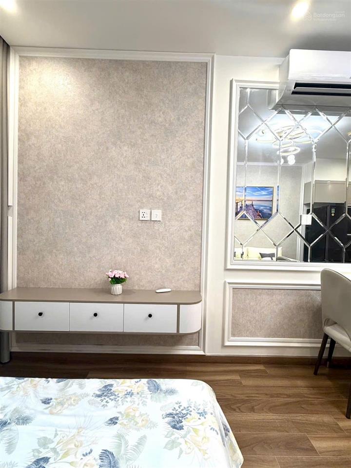 Căn studio 28m2 thezenpark ( r1.03 ) 2.5 tỷ hướng dn. tầng trung đẹp đầy đủ nội thất