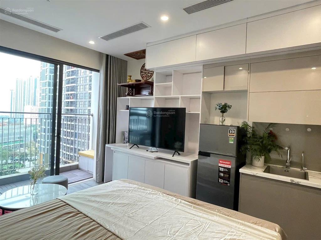 Căn studio 28m2 thezenpark ( r1.03 ) 2.5 tỷ hướng dn. tầng trung đẹp đầy đủ nội thất