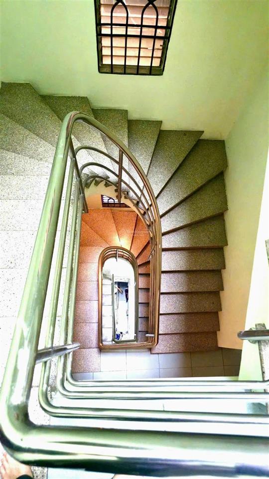 Nhà phố ngang 8m bề thế, 5 tầng đúc kiên cố, hiếm có tại vùng lõi trung tâm quận 3giá chỉ 10.9 tỷ