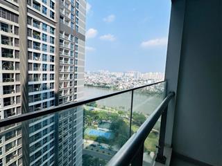 Hàng ngon 2pn p1 72,2m2  sổ sẵn  xem nhà dễ