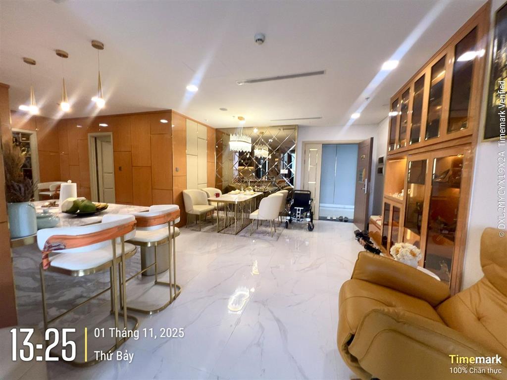 4pn lm81 view triệu đô bao trọn sông & thành phố đẳng cấp