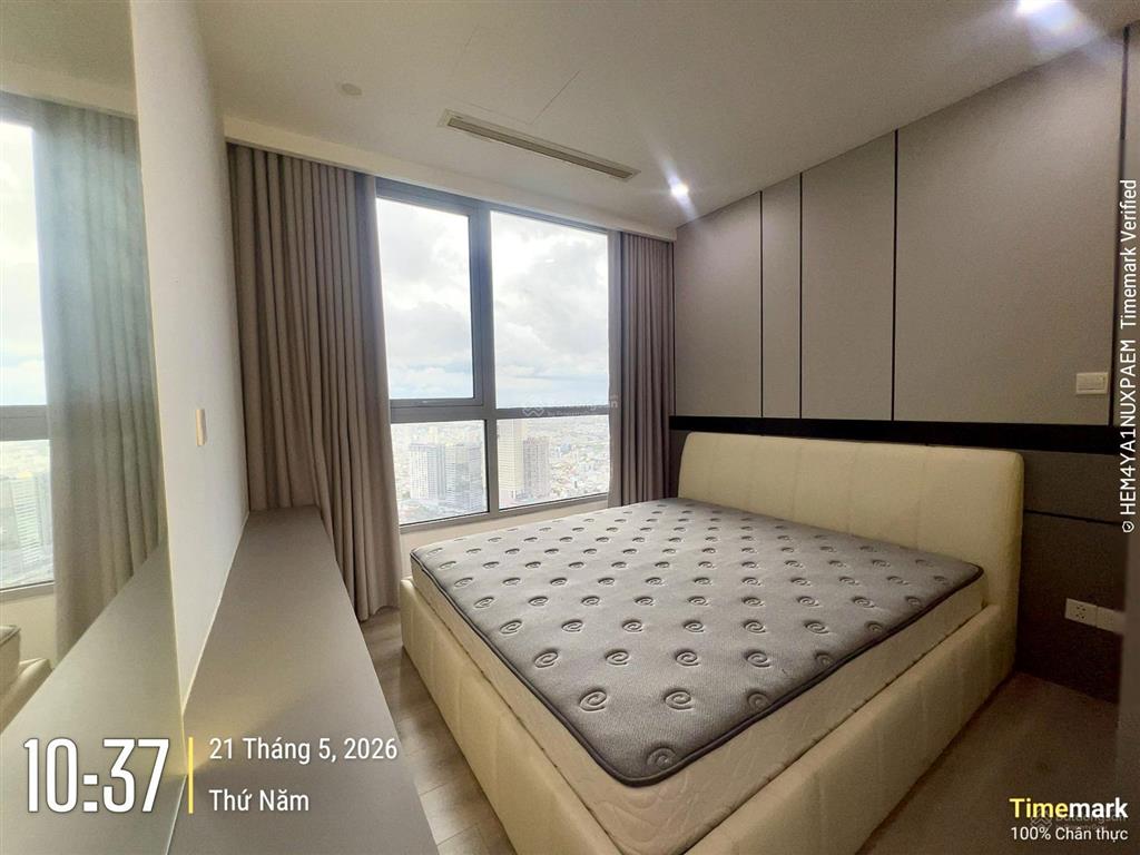 Bán 2pn tòa landmark plus, tầng cao
