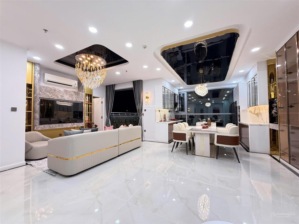 Siêu phẩm penthouse c2 4pn, full mới 100% xách vali vào ở